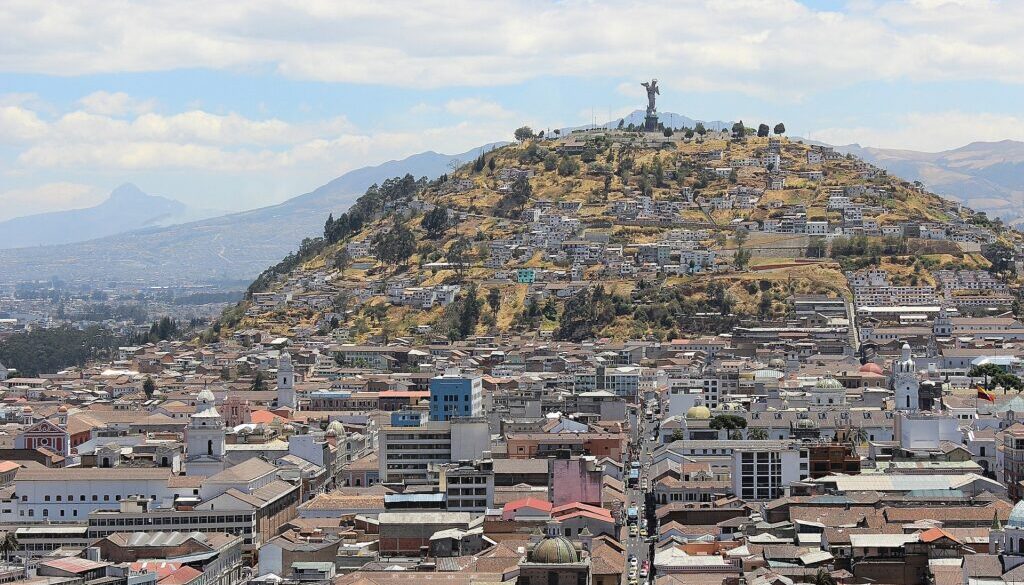 QUITO-PANORAMICA-1024x683